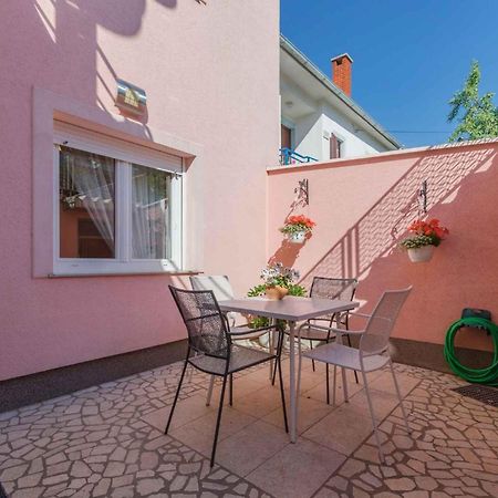 Two-Bedroom Apartment In Crikvenica Xcvii Екстер'єр фото