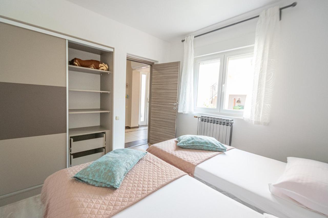 Two-Bedroom Apartment In Crikvenica Xcvii Екстер'єр фото