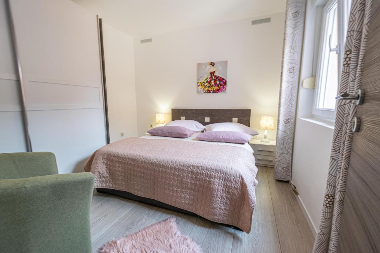 Two-Bedroom Apartment In Crikvenica Xcvii Екстер'єр фото